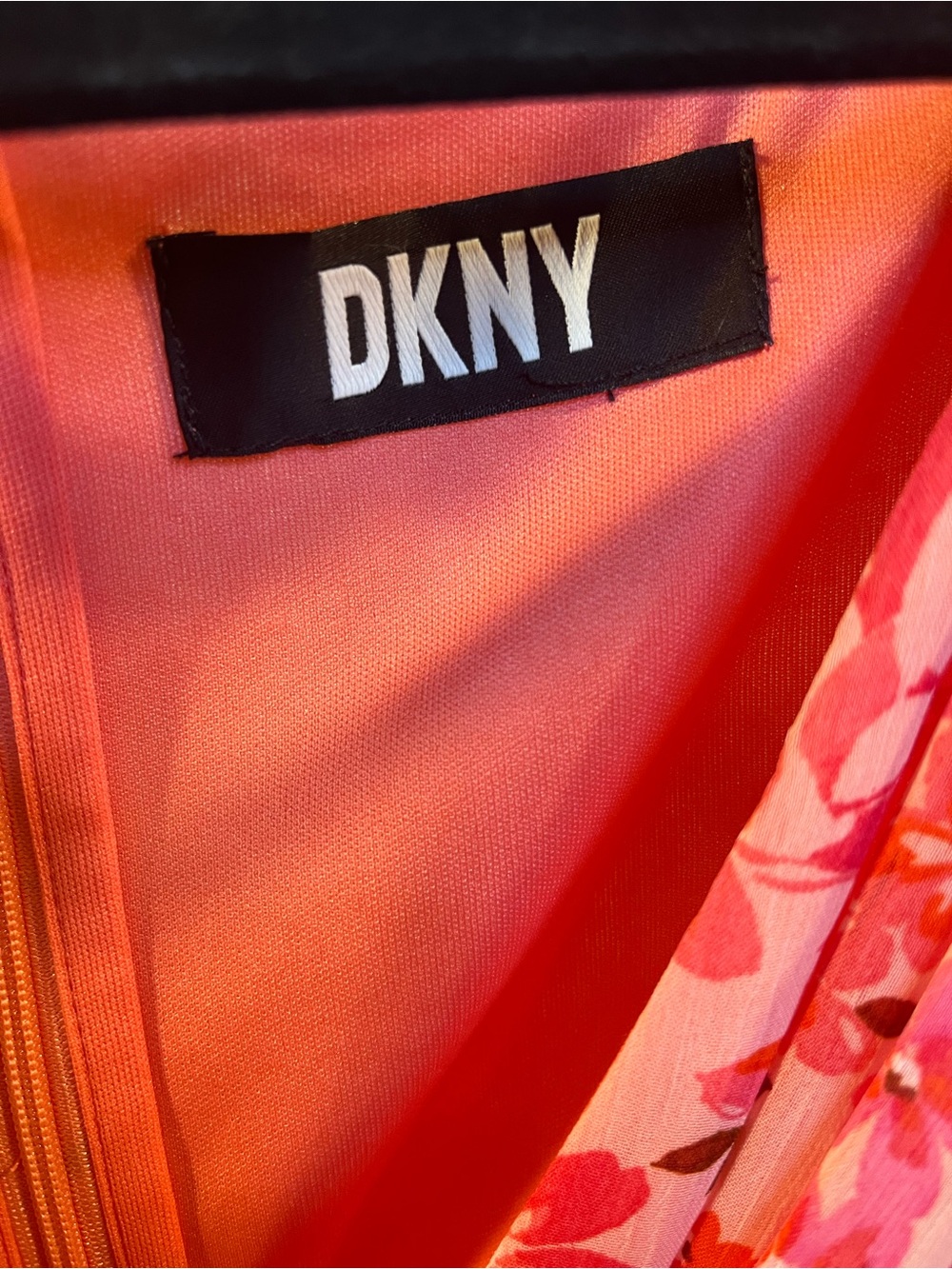 DKNY Pink and Coral Floral Wrap Midi Dress Sz 16 - Picture 5 of 8